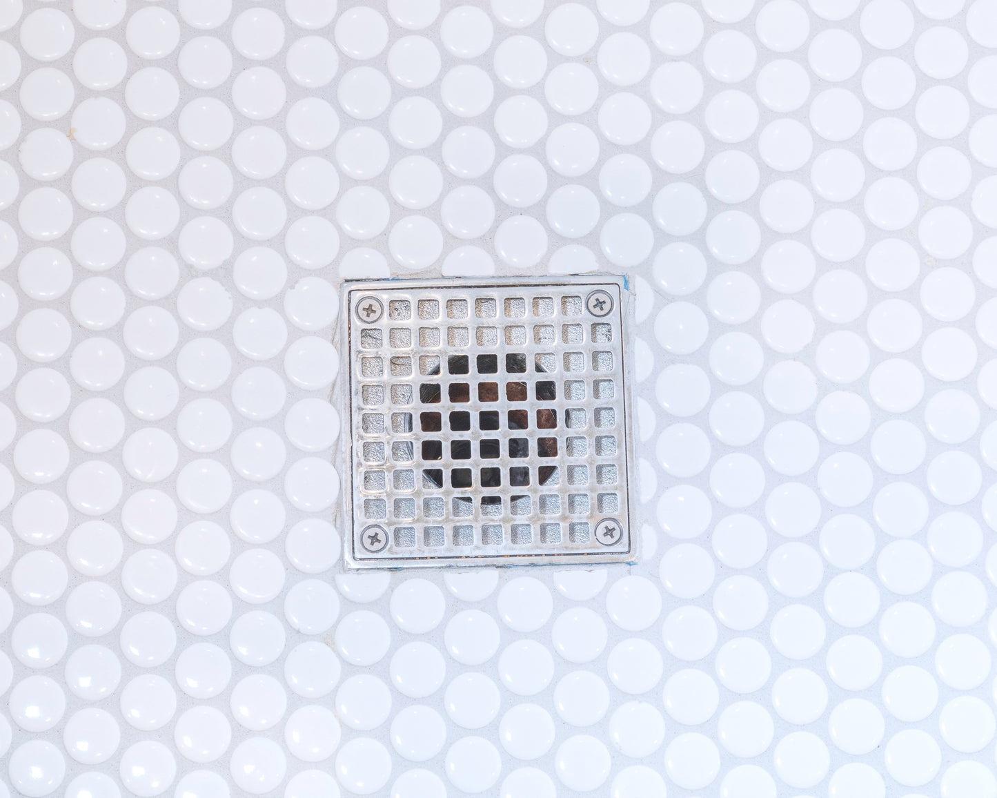 Penny Round White 1-Inch Mosaic Tile - 20 pcs per case - Industry Tile
