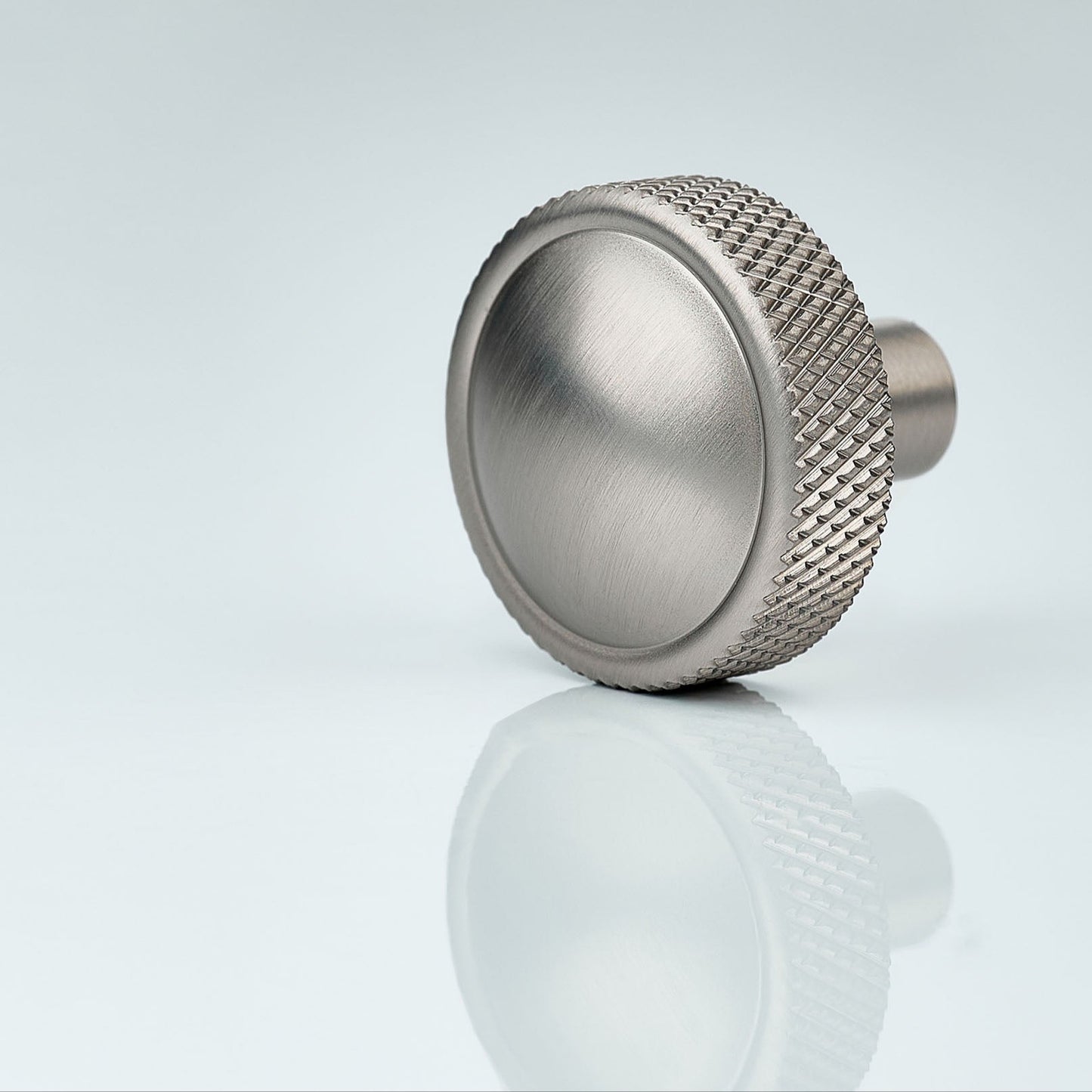 Brassio Knurled Solid Brass Cabinet Knob