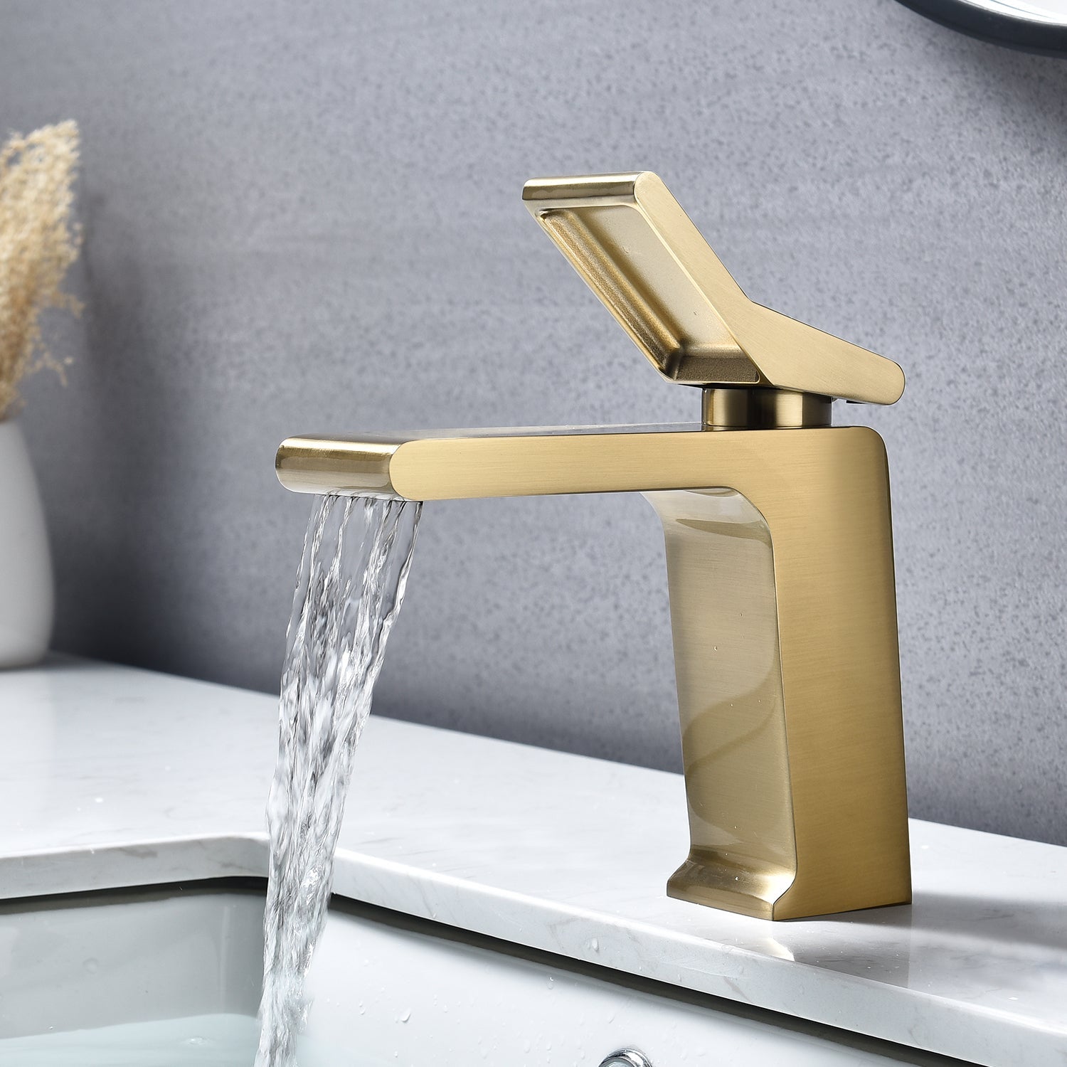 Hot Brushed Gold 1-Hole Bathroom Sink Faucet Single Handle Solid Brass i4